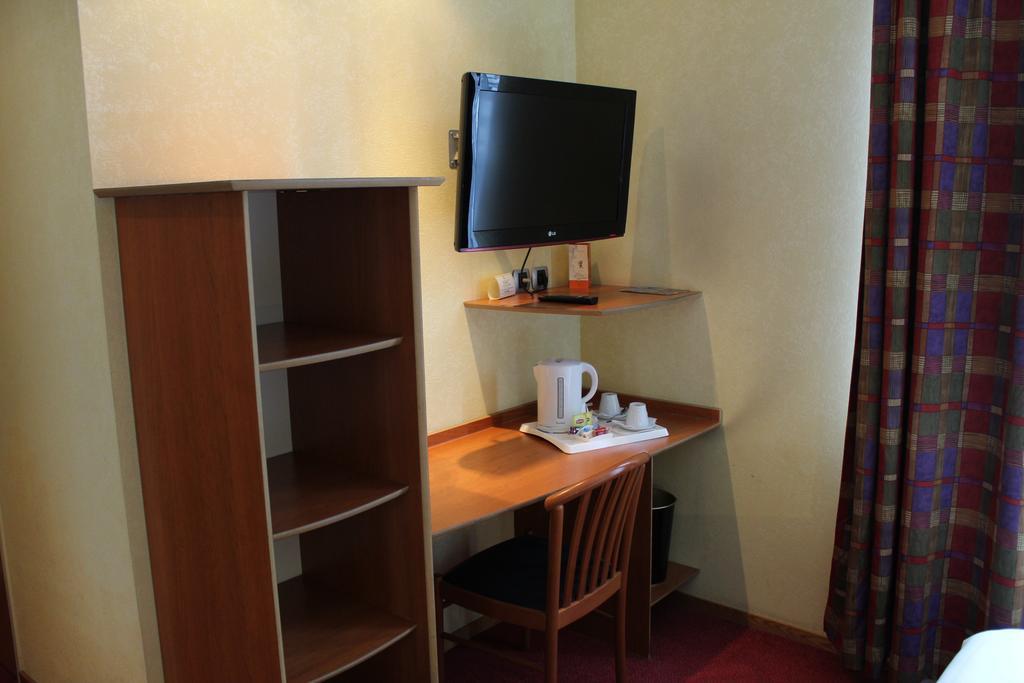 In Situ Hotel Valenciennes Exterior photo